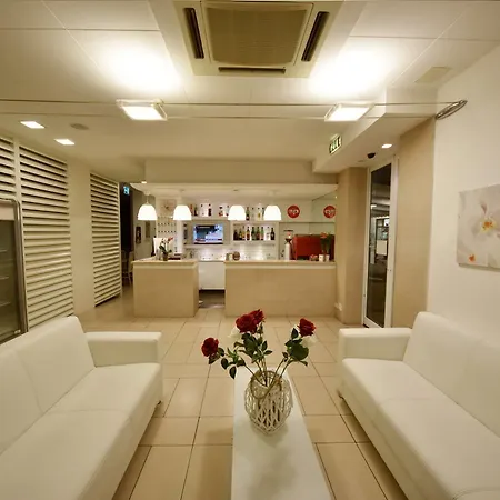 埃达别墅酒店 酒店