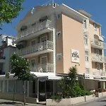 Hotel Edda 2*