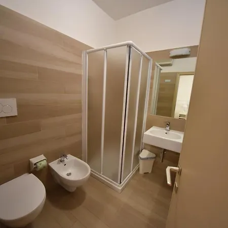 Hotel Edda 2*